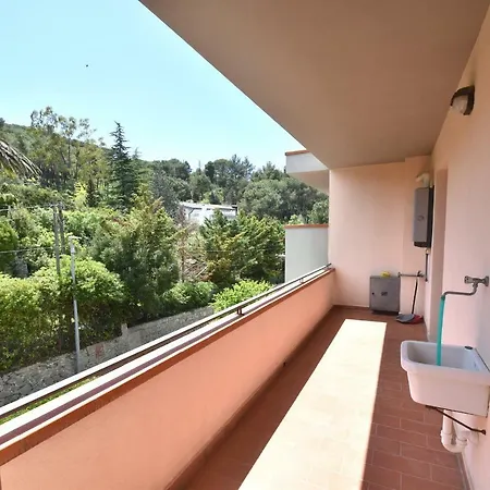 Agave - Terrazza Attrezzata, Clima E Posto Auto Privato Apartman